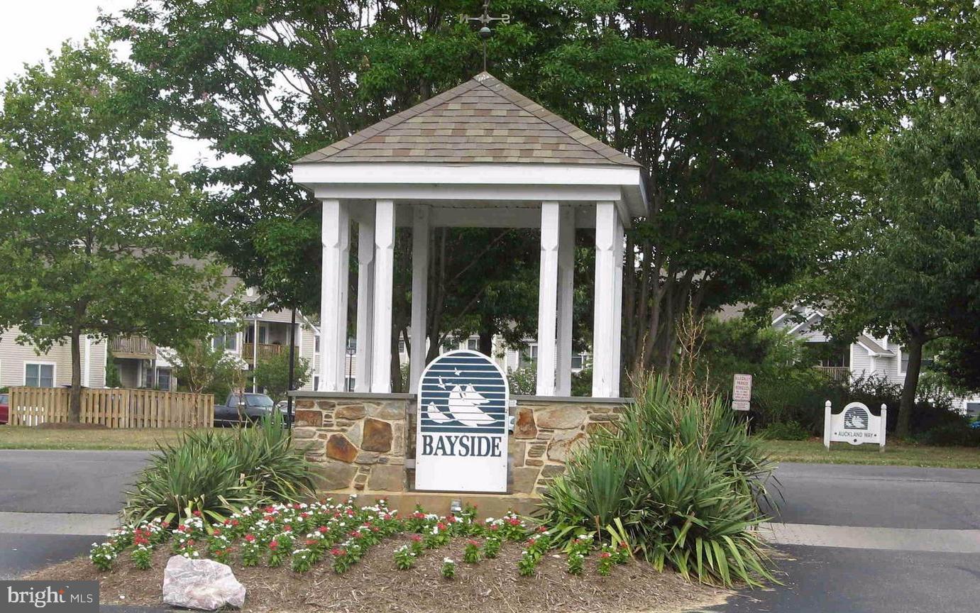 BAYSIDE MARINA - Residential