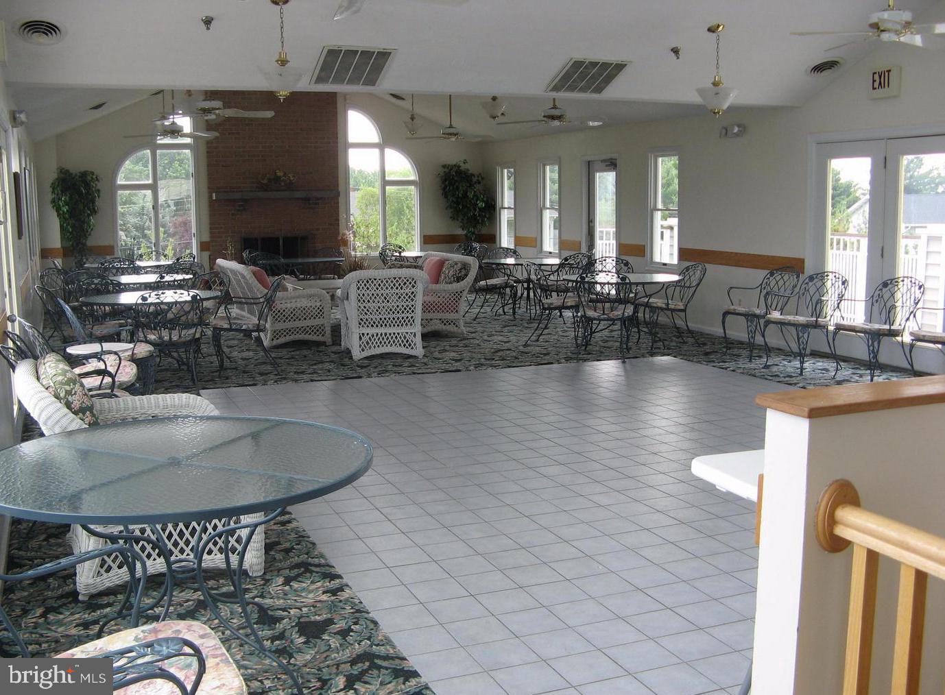 BAYSIDE MARINA - Residential