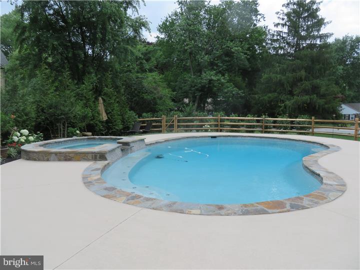 HAVERWOOD - Residential