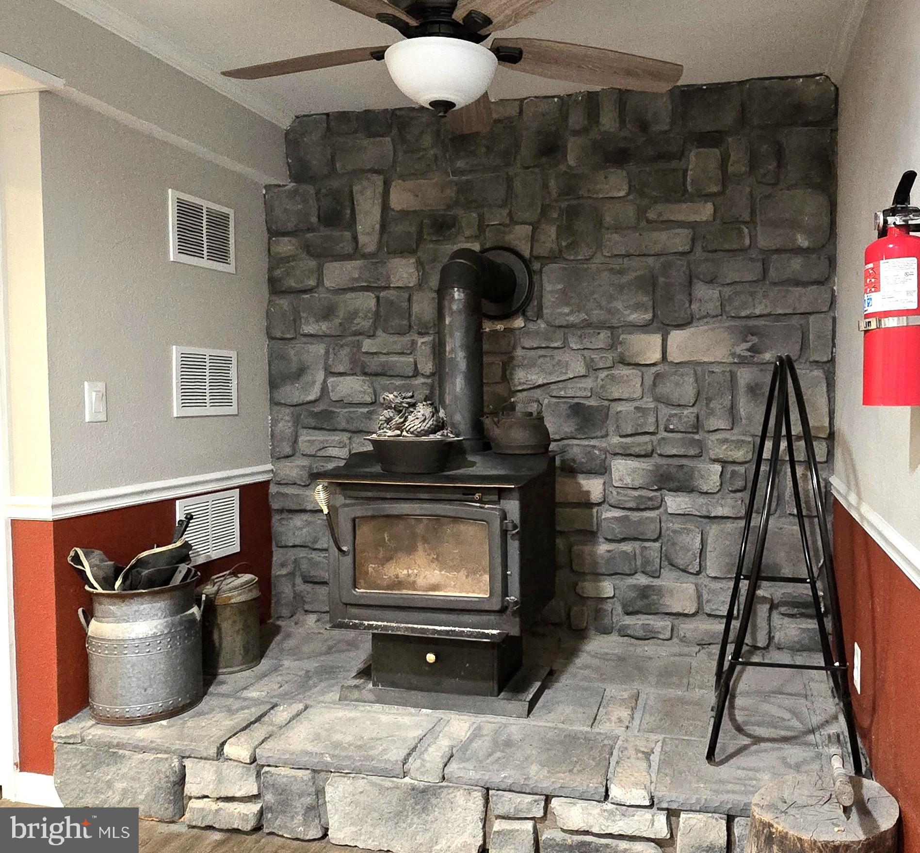 BLUE MOUNTAIN - Residential