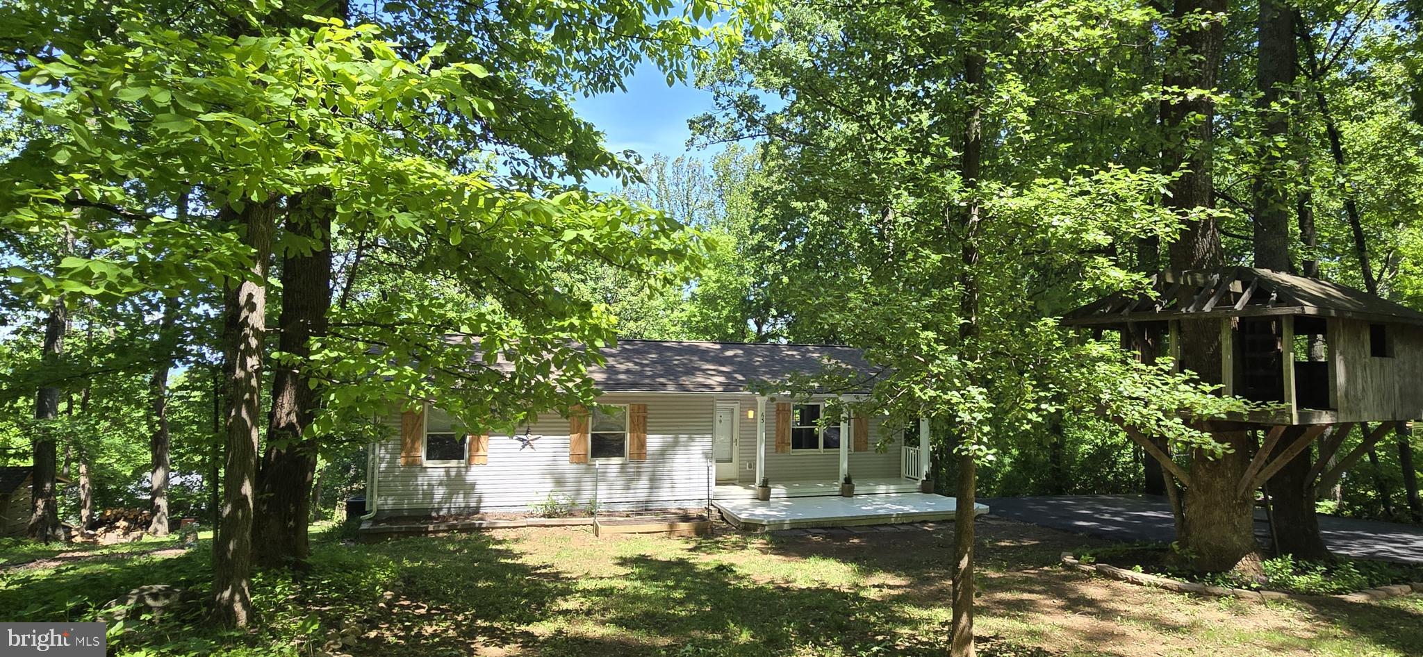 BLUE MOUNTAIN - Residential