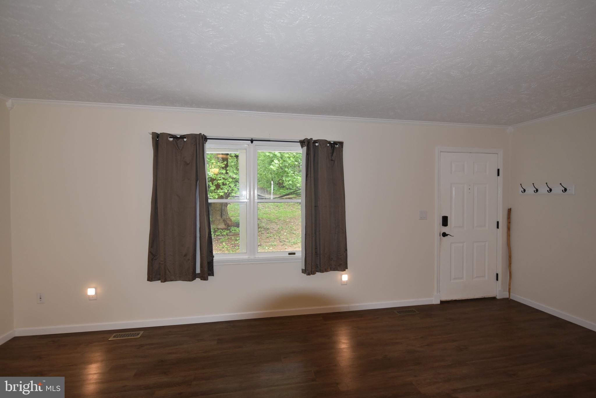 BLUE MOUNTAIN - Residential