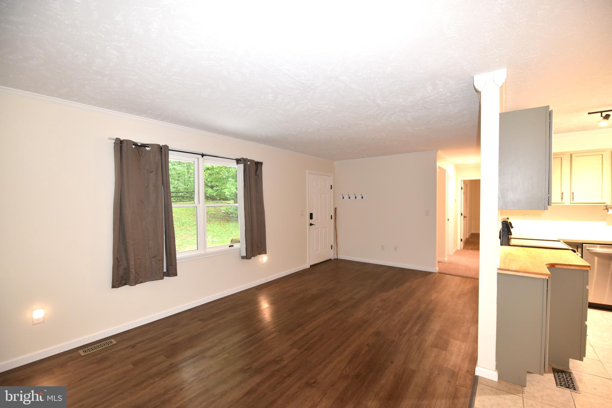 BLUE MOUNTAIN - Residential