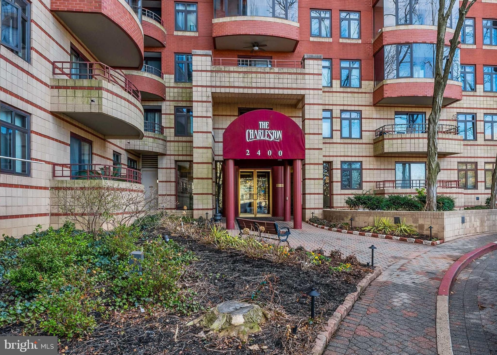 CLARENDON - Residential Lease