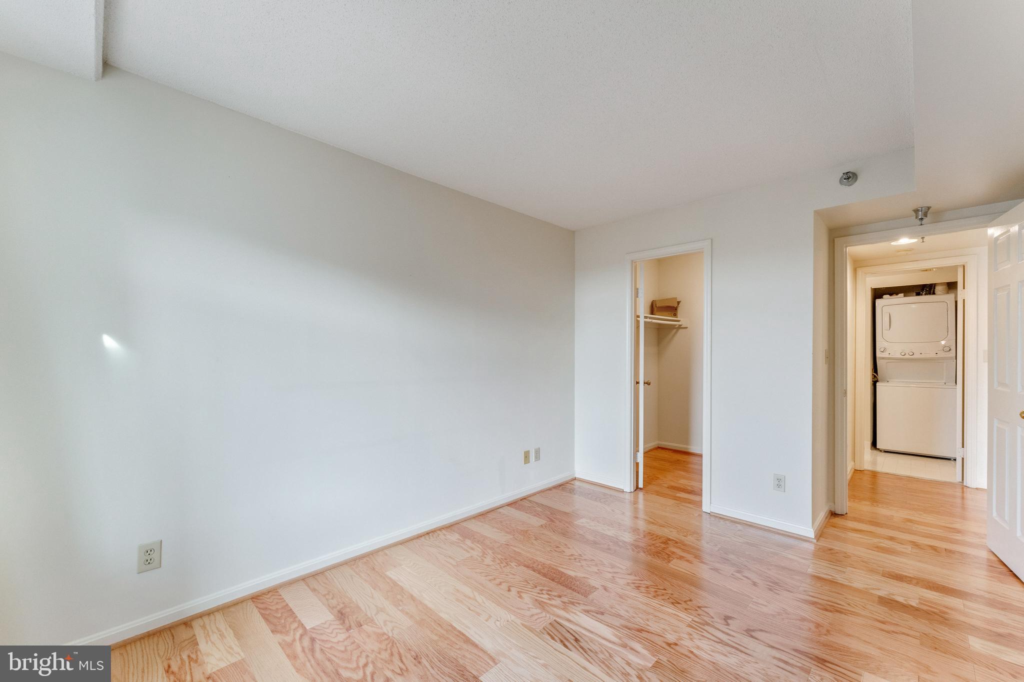 CLARENDON - Residential Lease