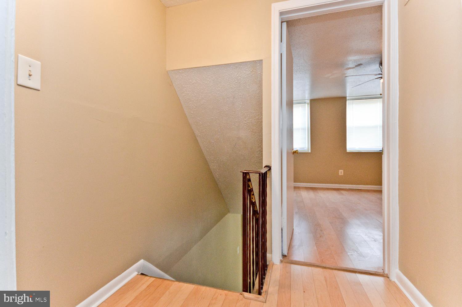 WINDMILL SQUARE - Residential