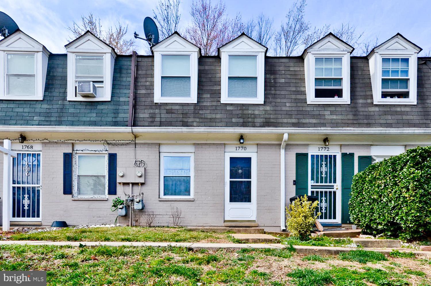 WINDMILL SQUARE - Residential