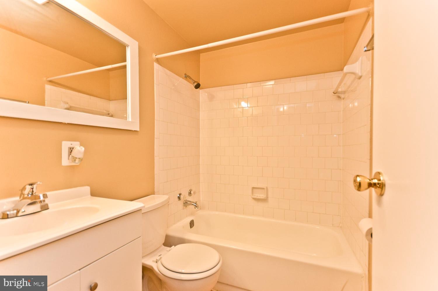 WINDMILL SQUARE - Residential