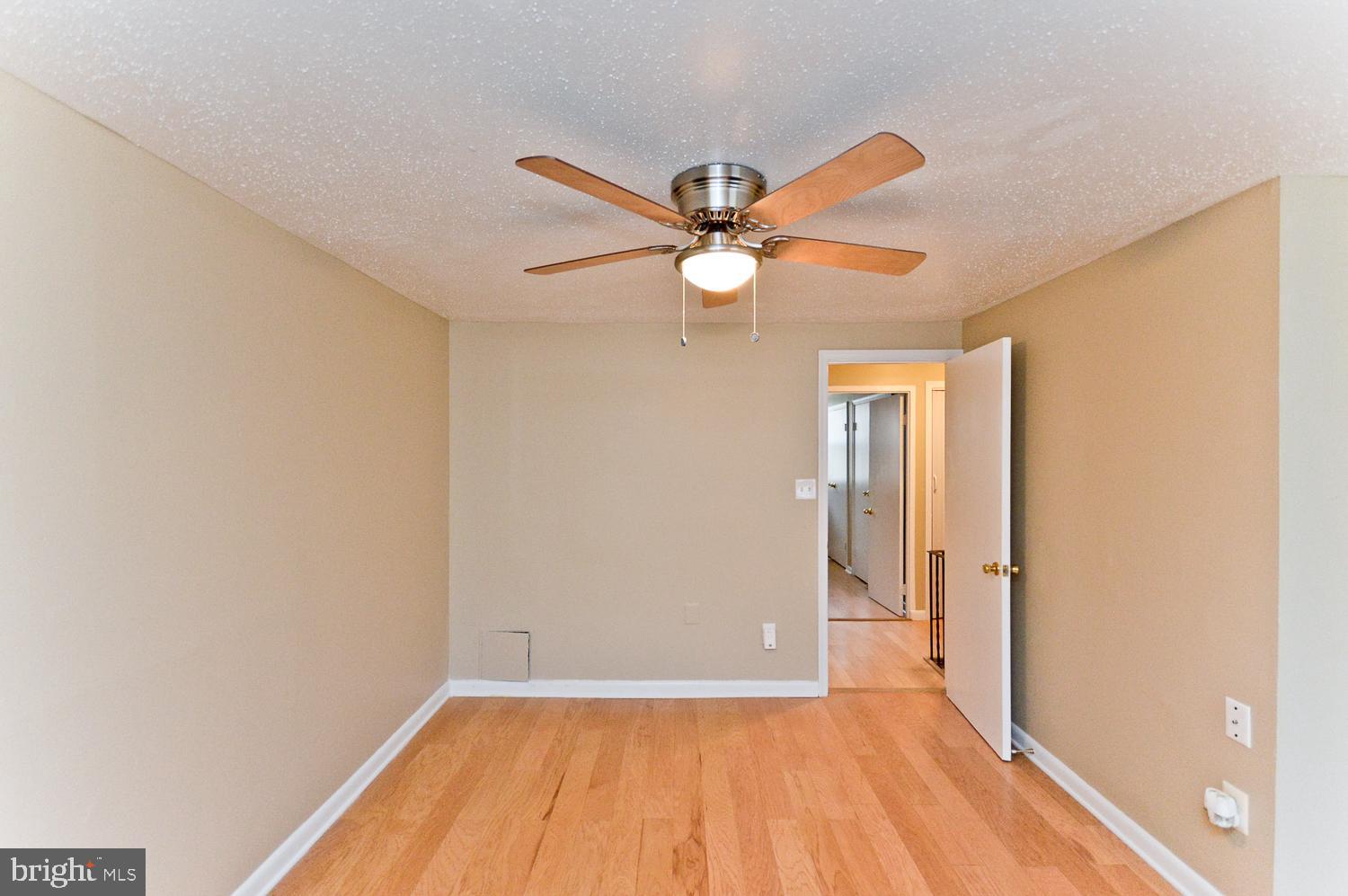 WINDMILL SQUARE - Residential