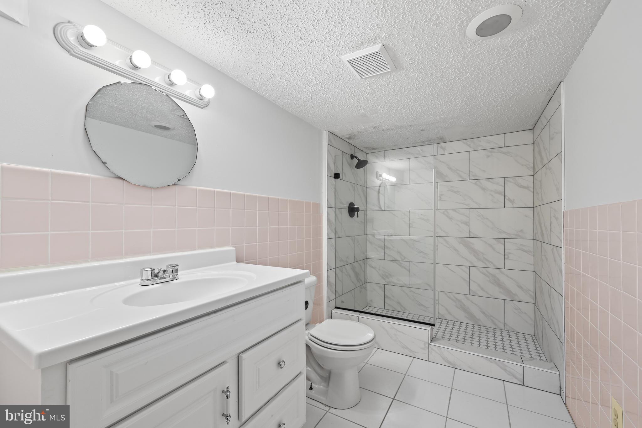 LAKE RIDGE - MOHICAN - Residential