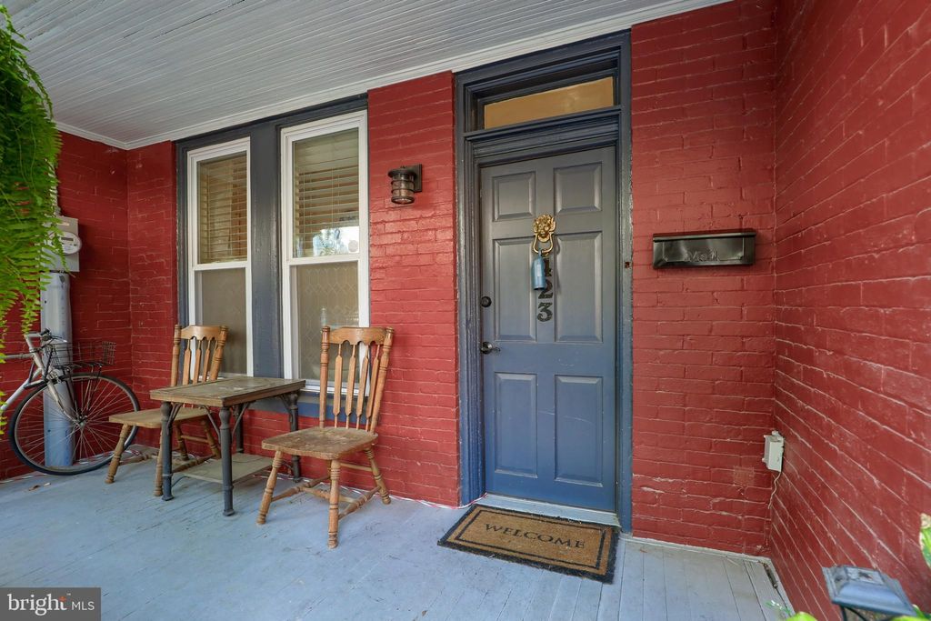 Photo of 423 LANCASTER AVE, LANCASTER, PA 17603 (MLS # PALA2037538)