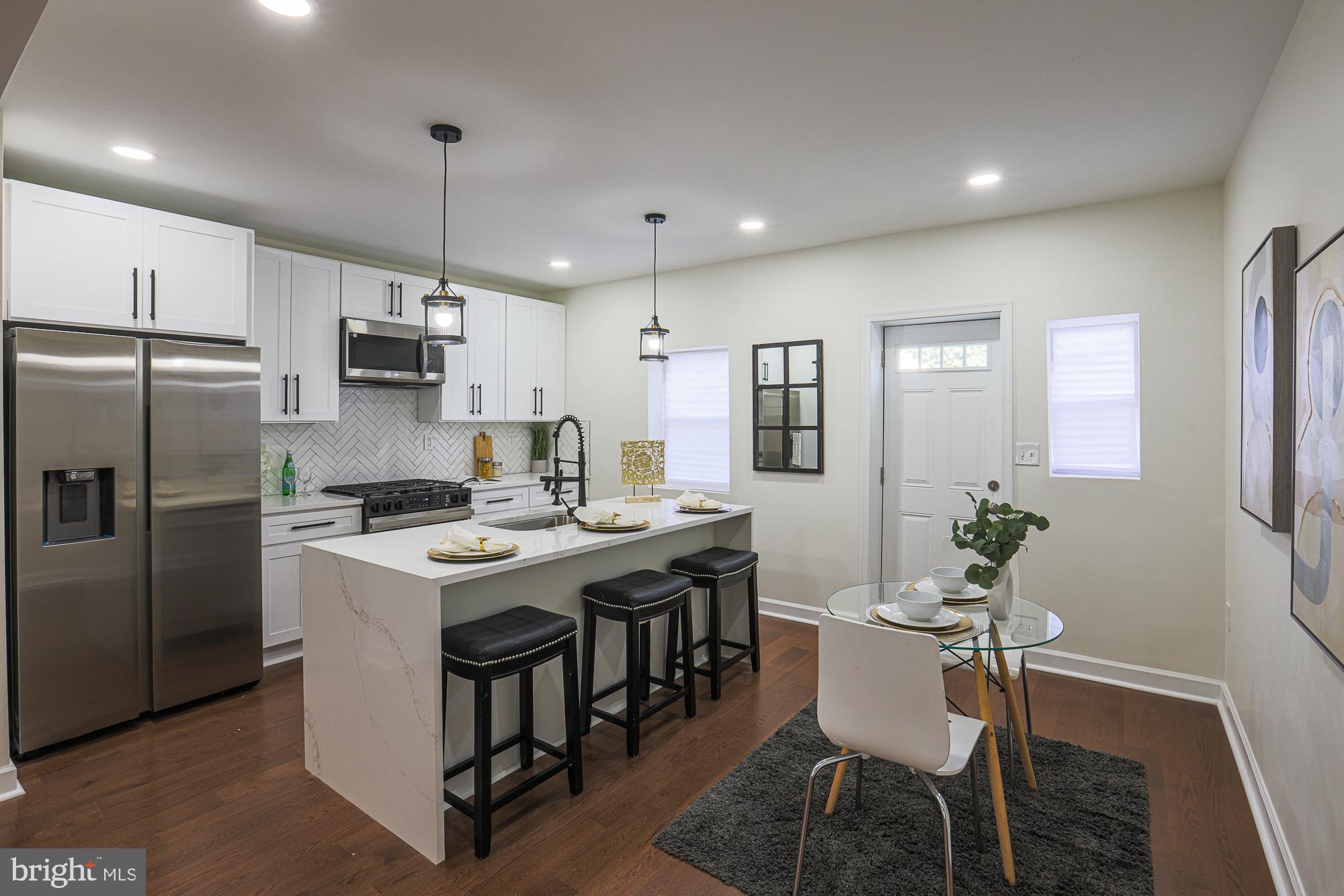 GARRISON - Residential