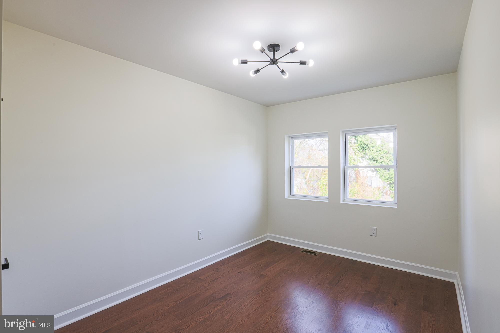 GARRISON - Residential
