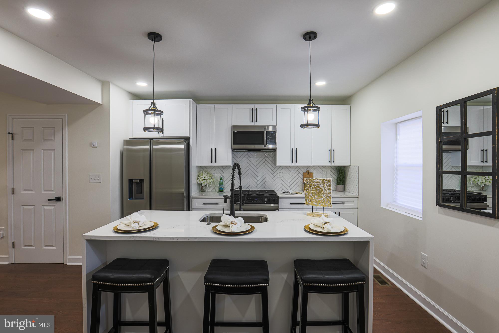 GARRISON - Residential
