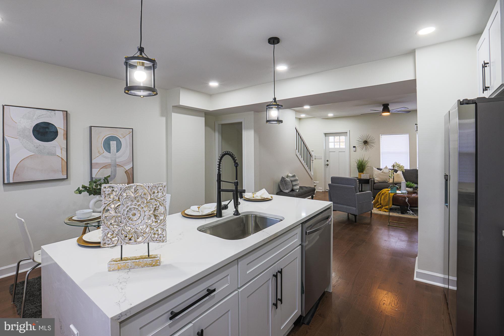 GARRISON - Residential