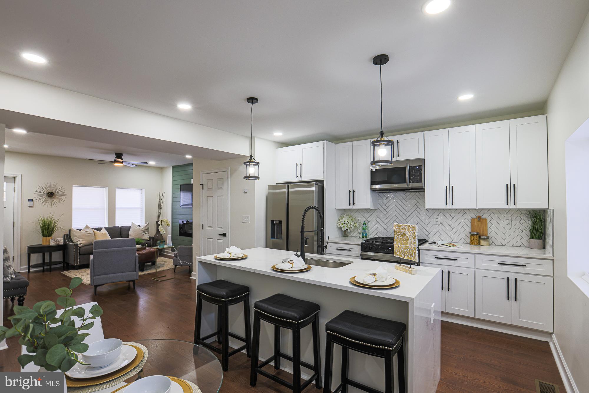 GARRISON - Residential