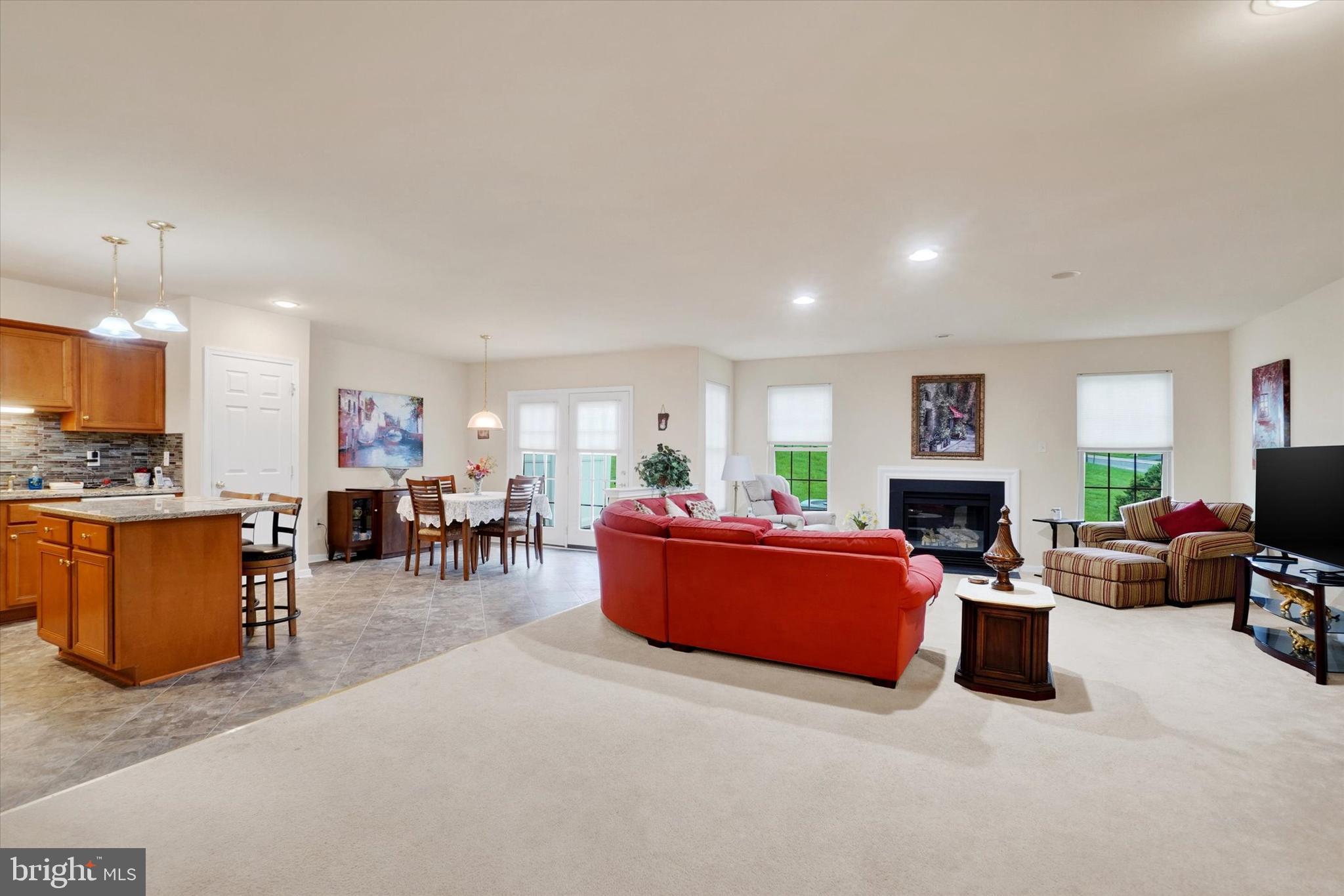 4 HARDY COURT