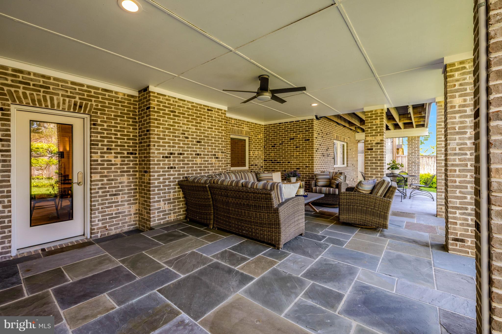 EL NIDO ESTATES - Residential