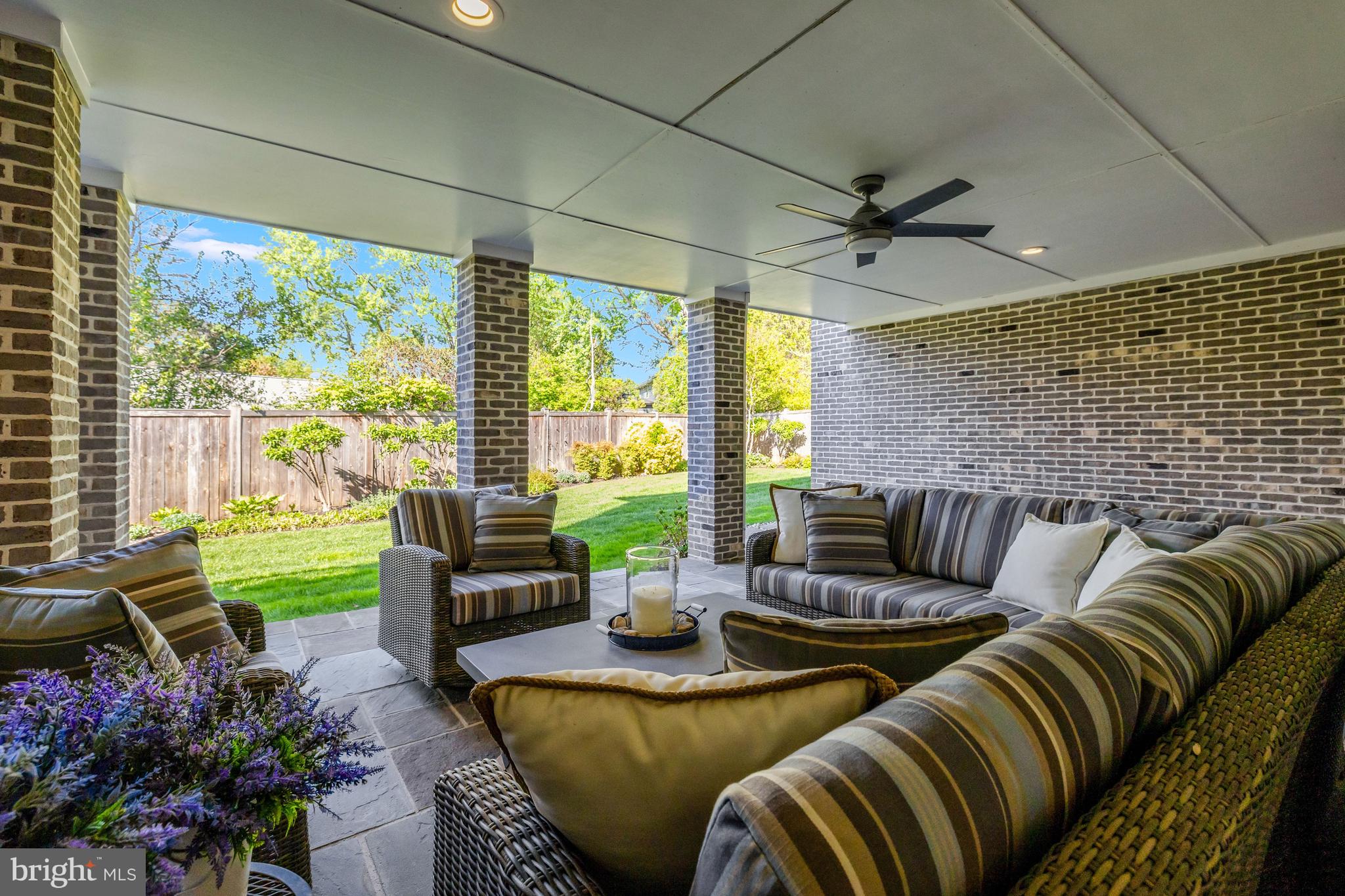 EL NIDO ESTATES - Residential