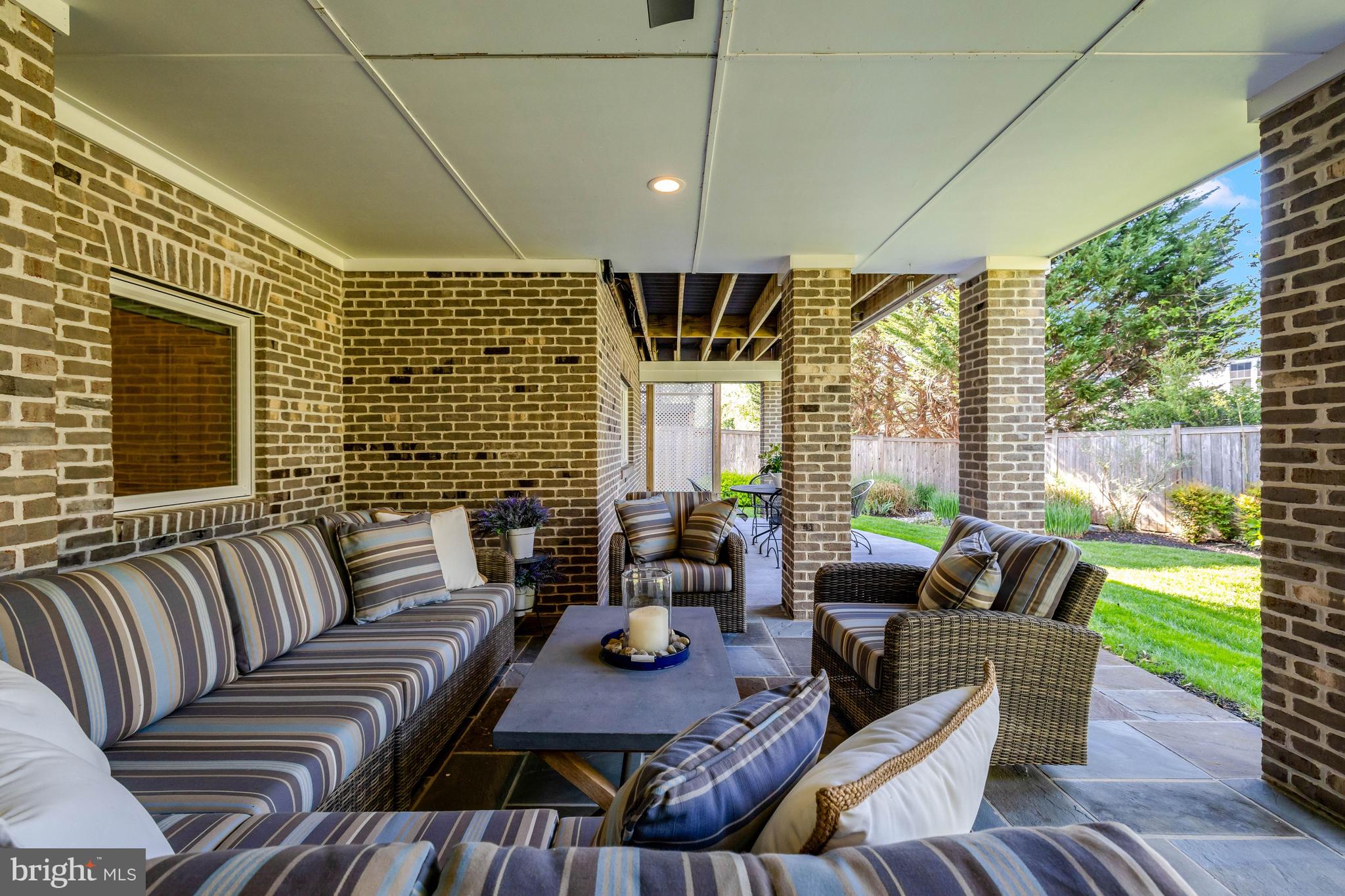 EL NIDO ESTATES - Residential