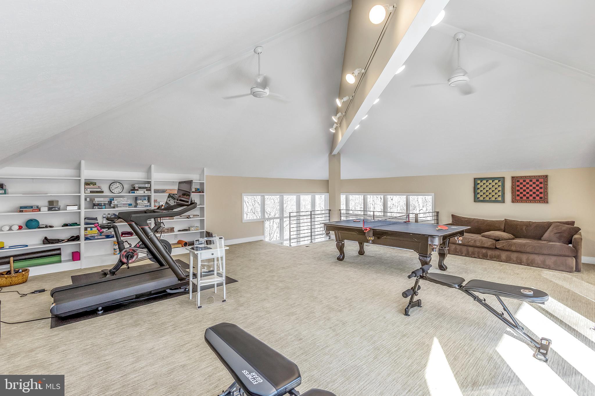 THE PALISADES - Residential