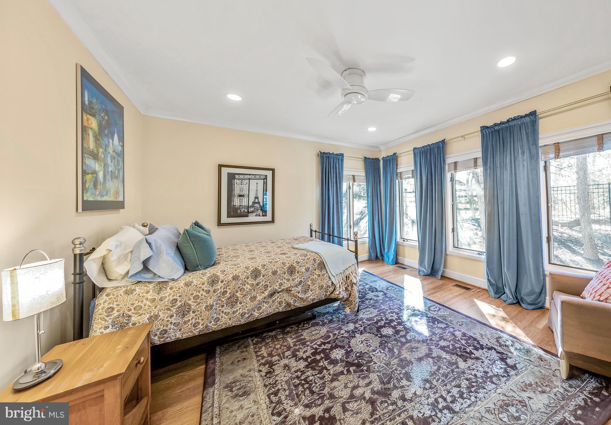 THE PALISADES - Residential