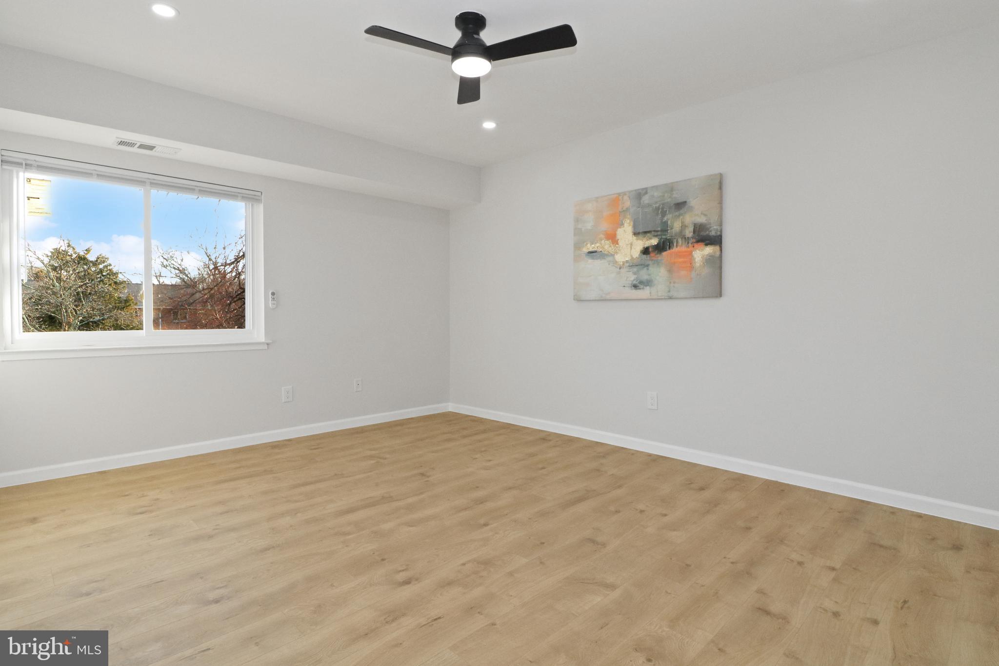 COLCHESTER TOWNE - Residential