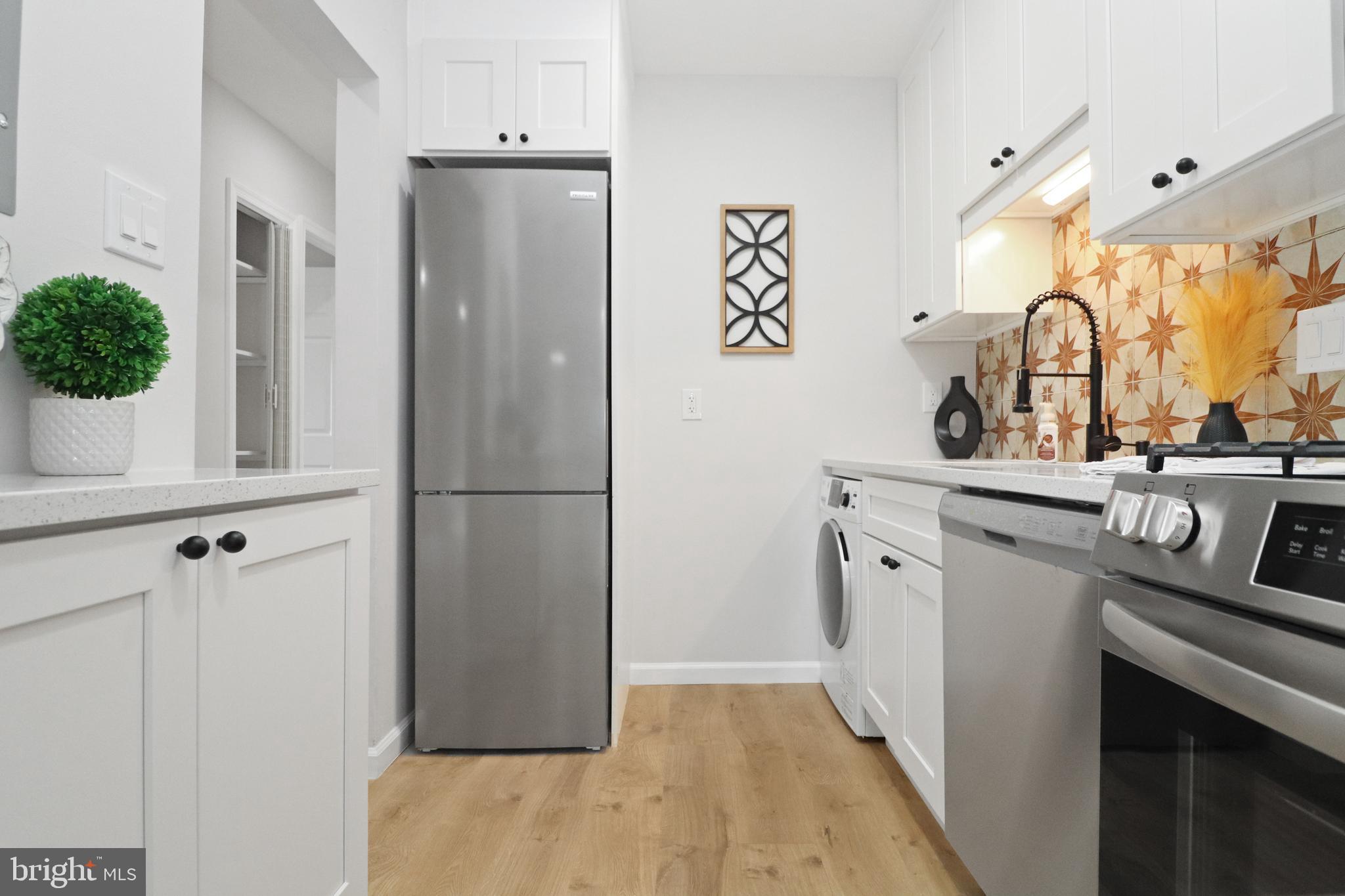 COLCHESTER TOWNE - Residential