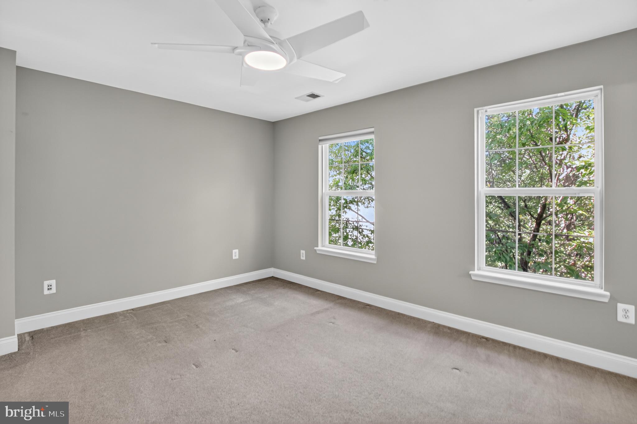 KING FARM WATKINS POND - Residential