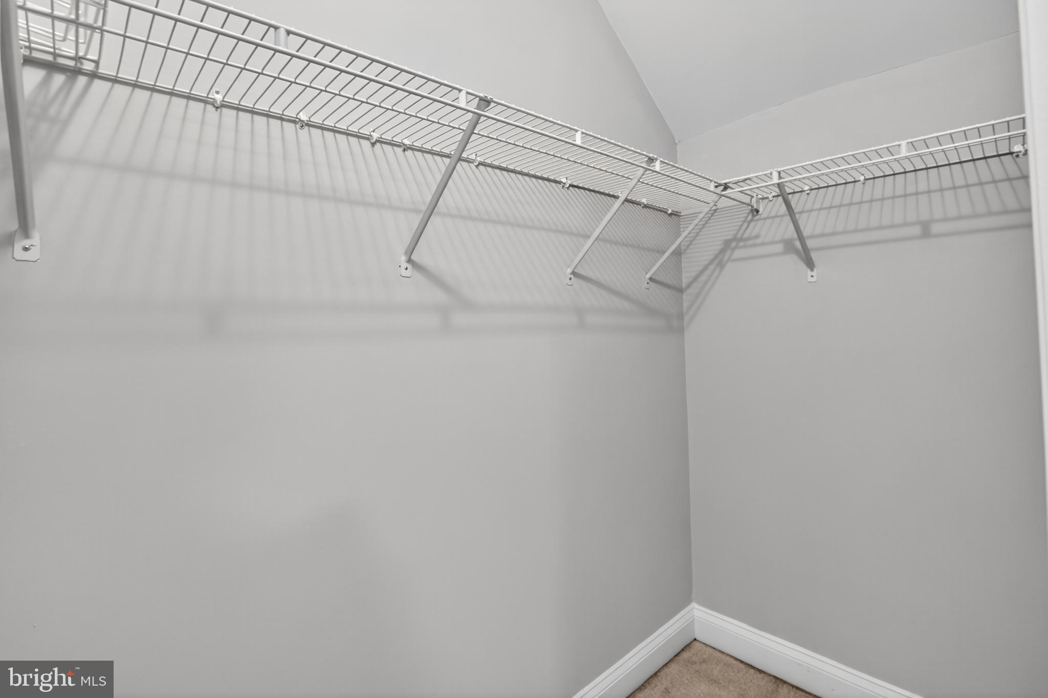 KING FARM WATKINS POND - Residential