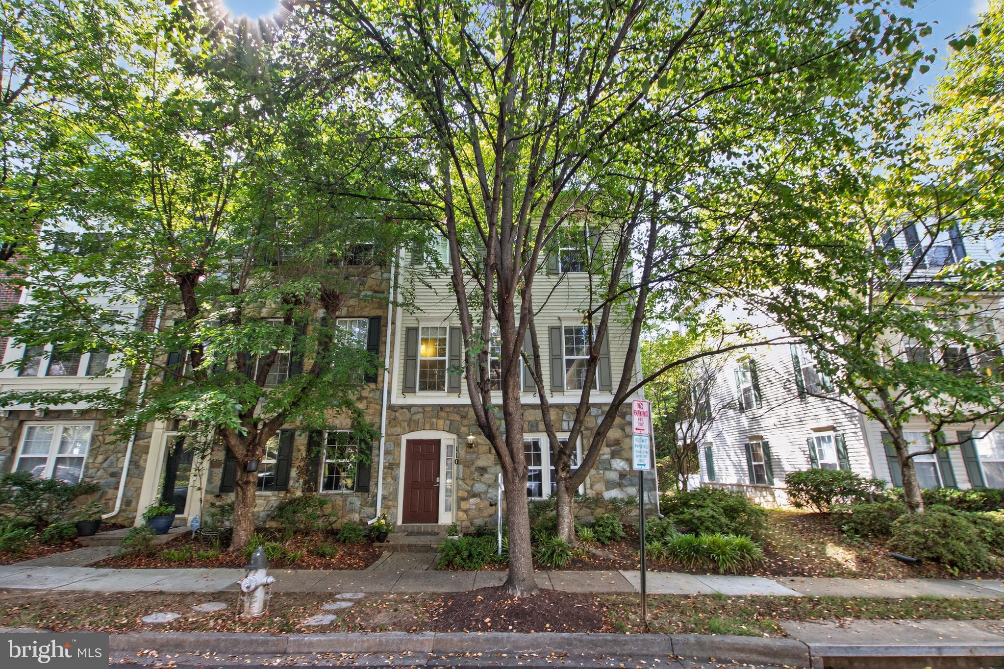 KING FARM WATKINS POND - Residential