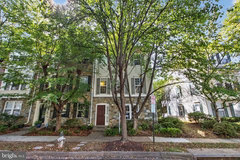 Photo of 110 Elmcroft Boulevard, ROCKVILLE, MD 20850 (MLS # MDMC2199830)