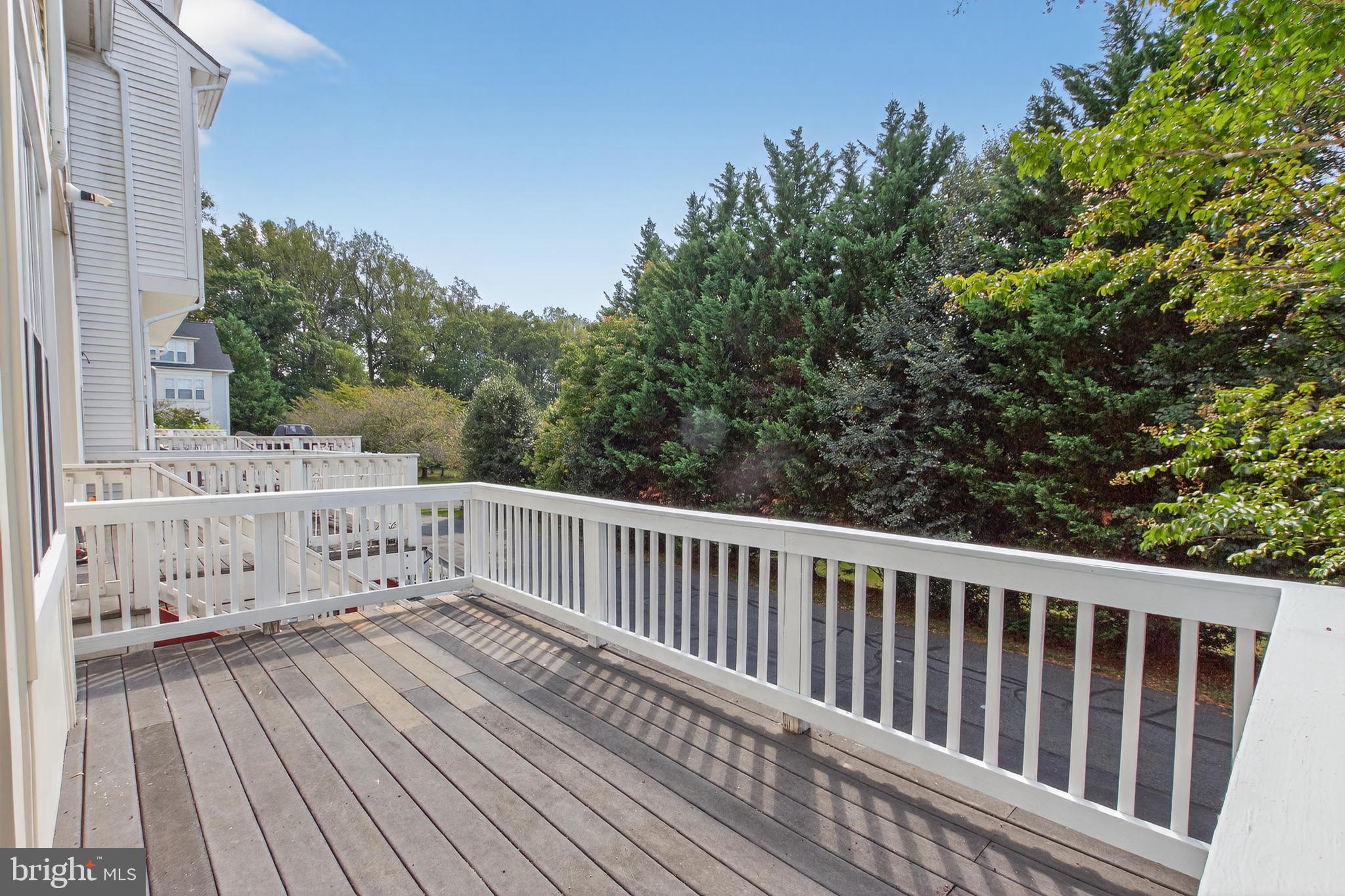 KING FARM WATKINS POND - Residential