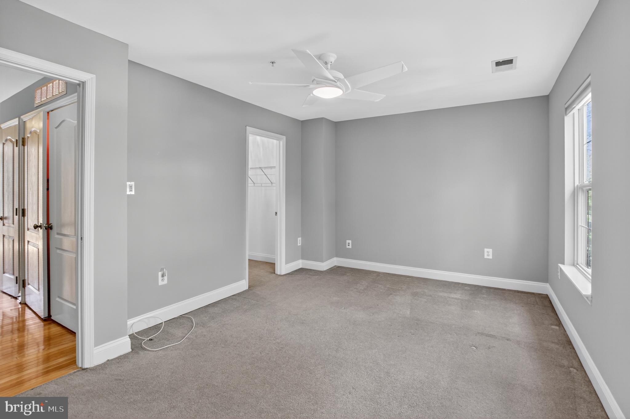 KING FARM WATKINS POND - Residential