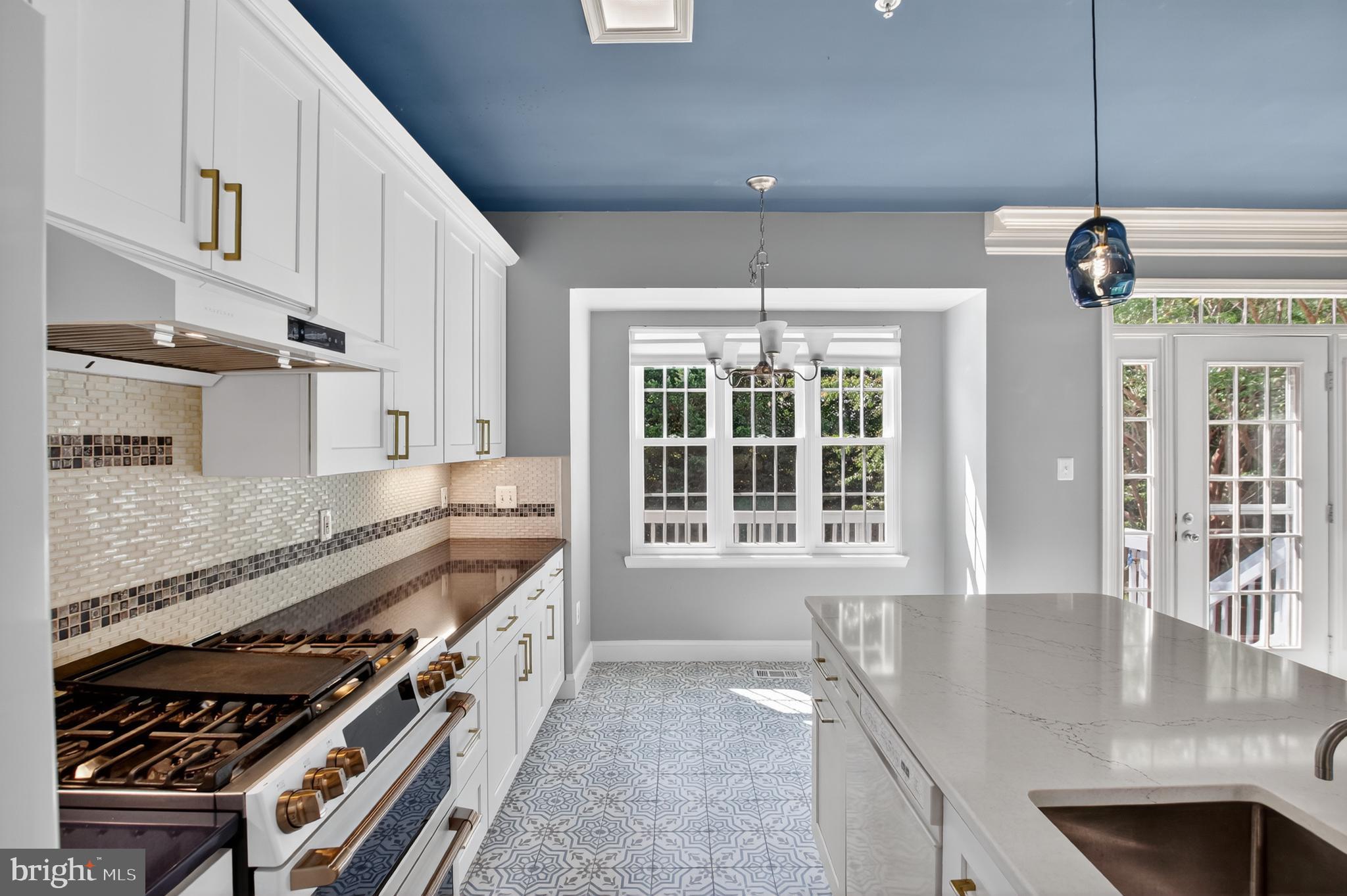 KING FARM WATKINS POND - Residential