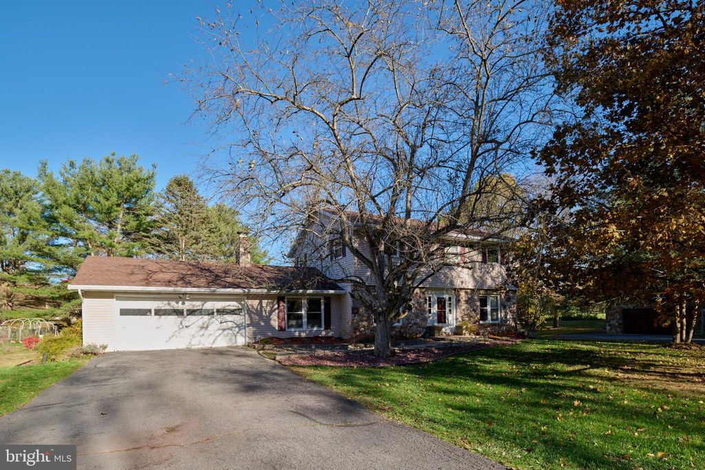 Photo of 24 Wilts Lane, STATE COLLEGE, PA 16803 (MLS # PACE2517040)