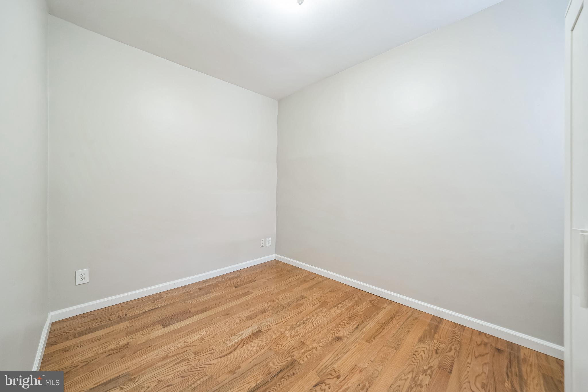 GIRARD ESTATES - Residential