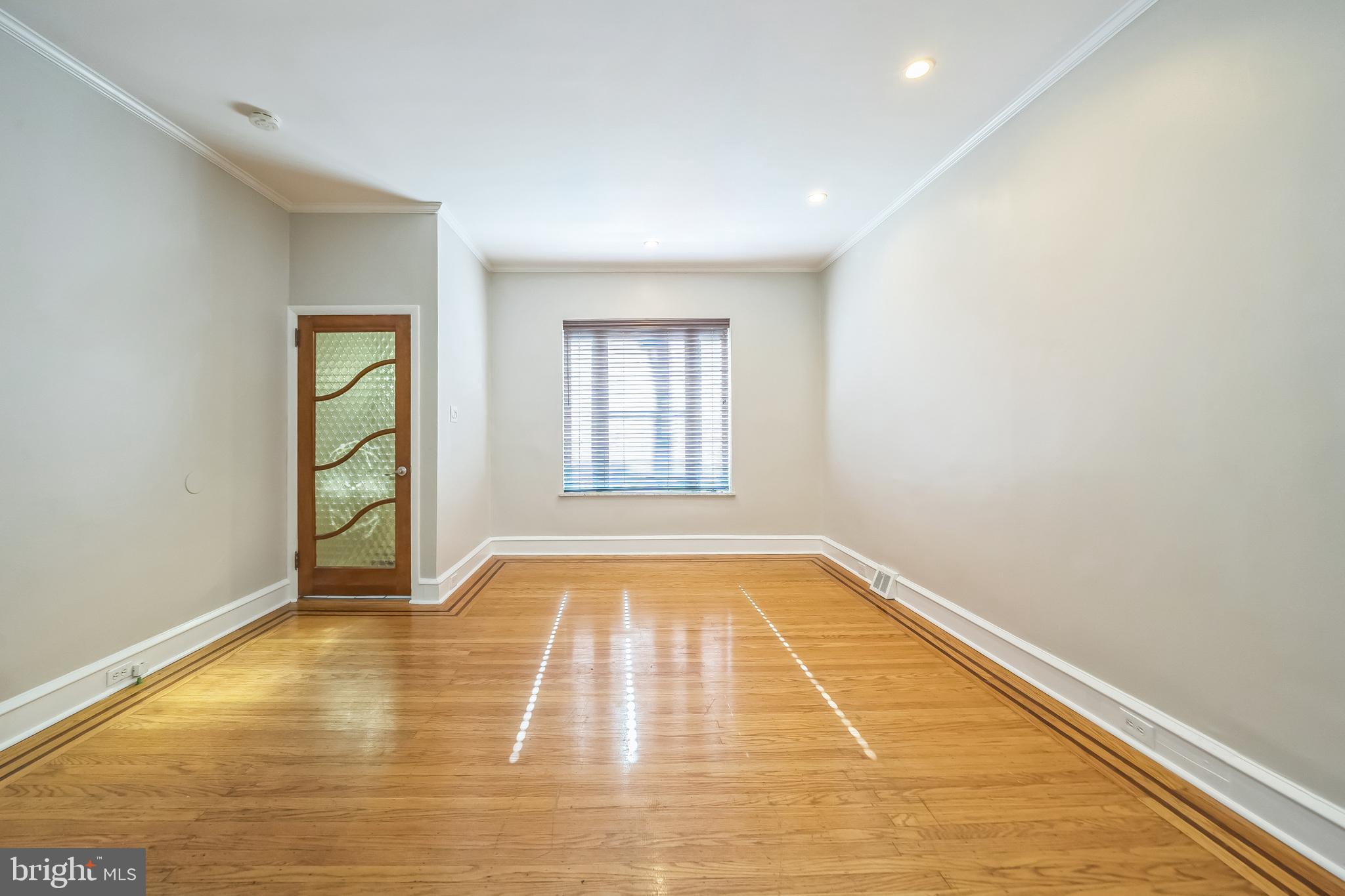 GIRARD ESTATES - Residential