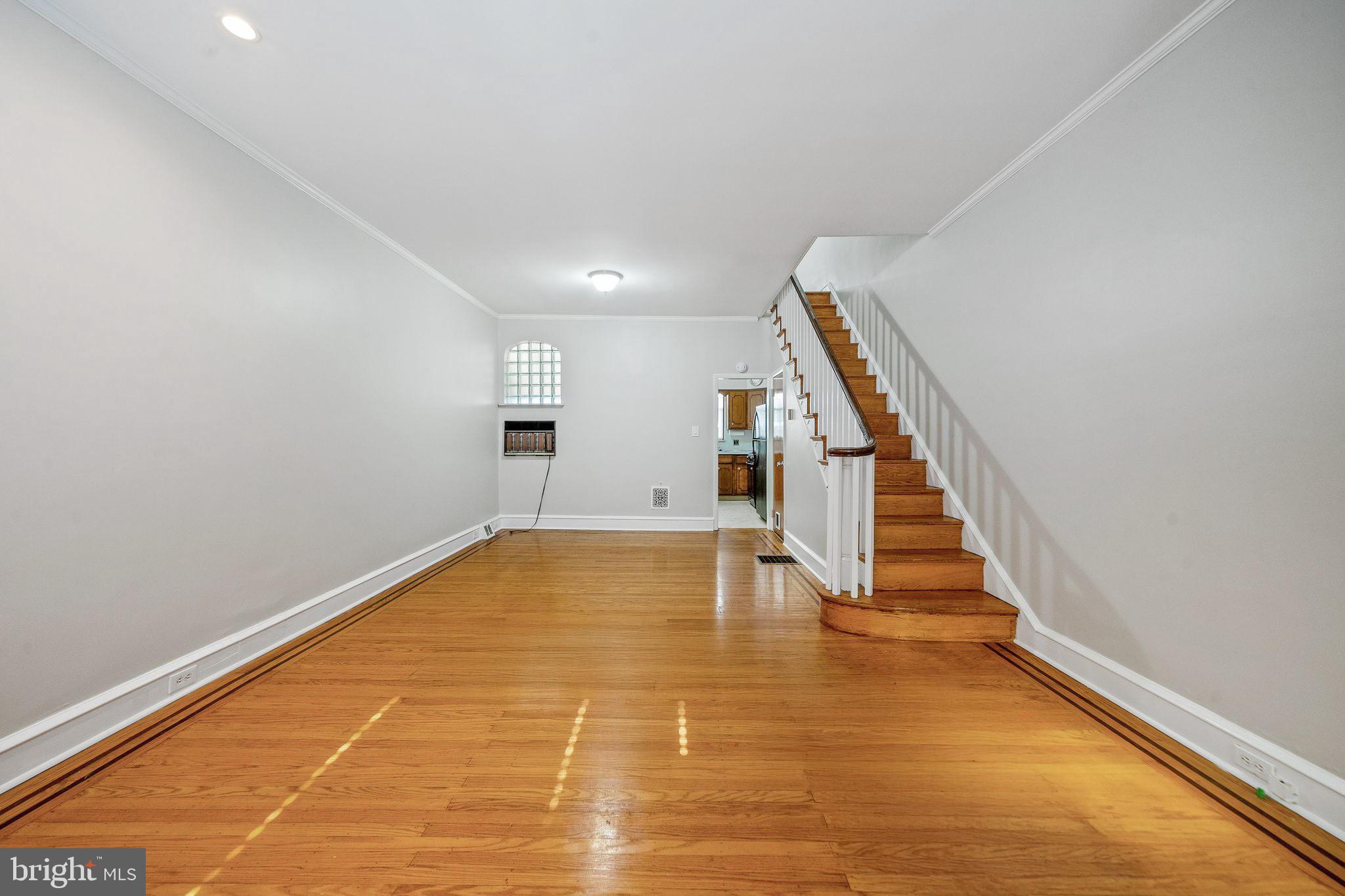 GIRARD ESTATES - Residential