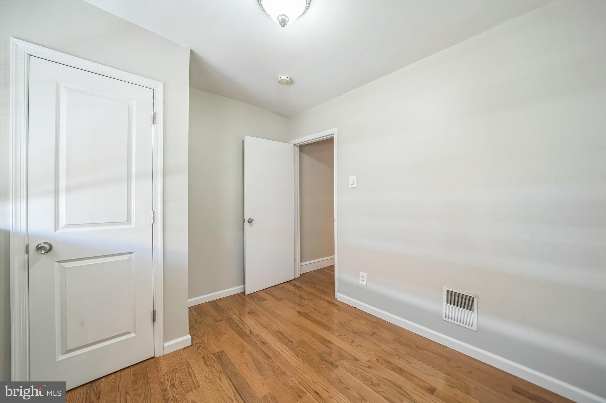 GIRARD ESTATES - Residential