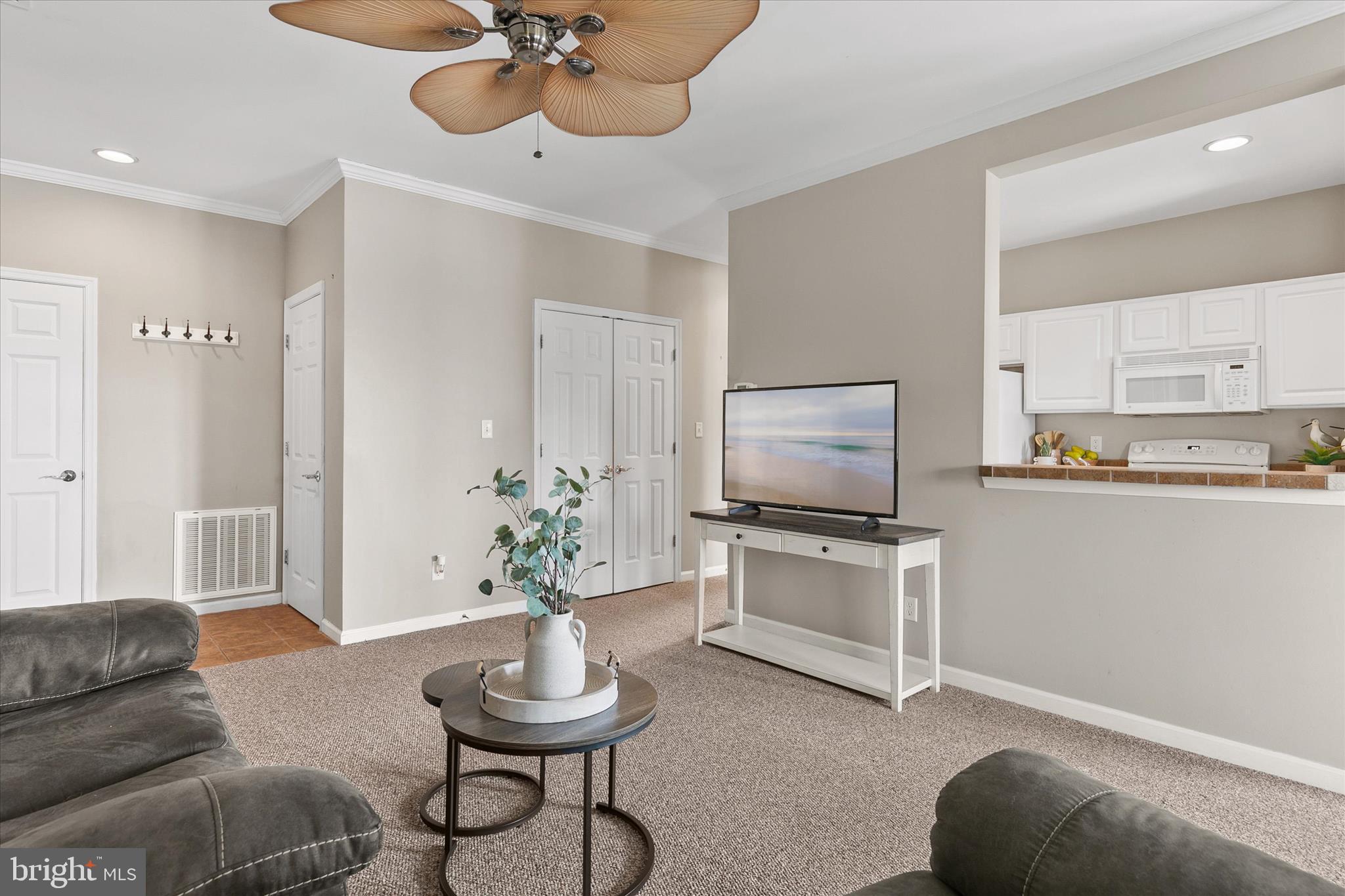 1400 PEBBLE DRIVE 1424