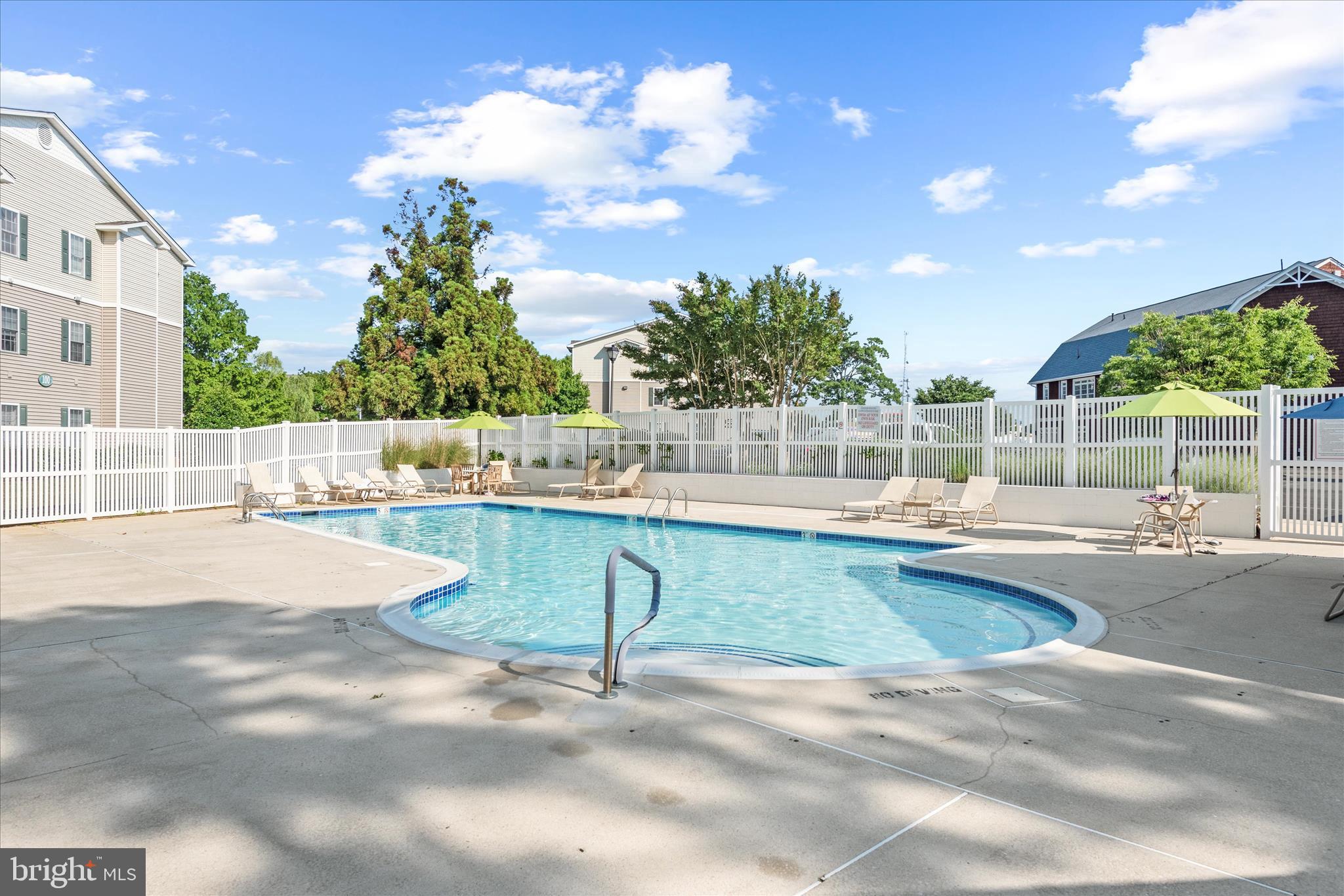 CREEKWOOD - Residential