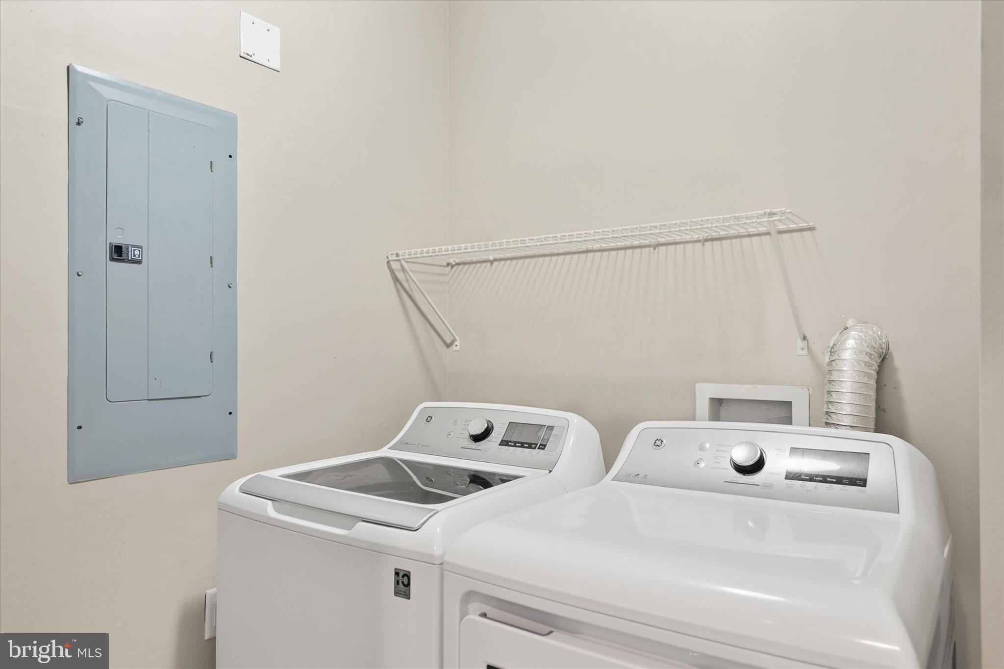 CREEKWOOD - Residential