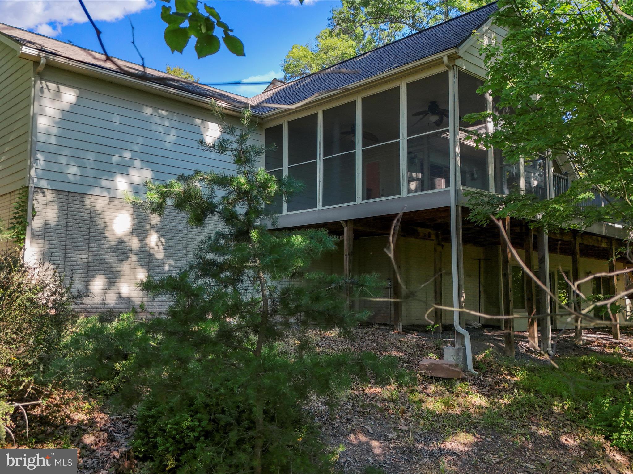 THE WOODS - Residential