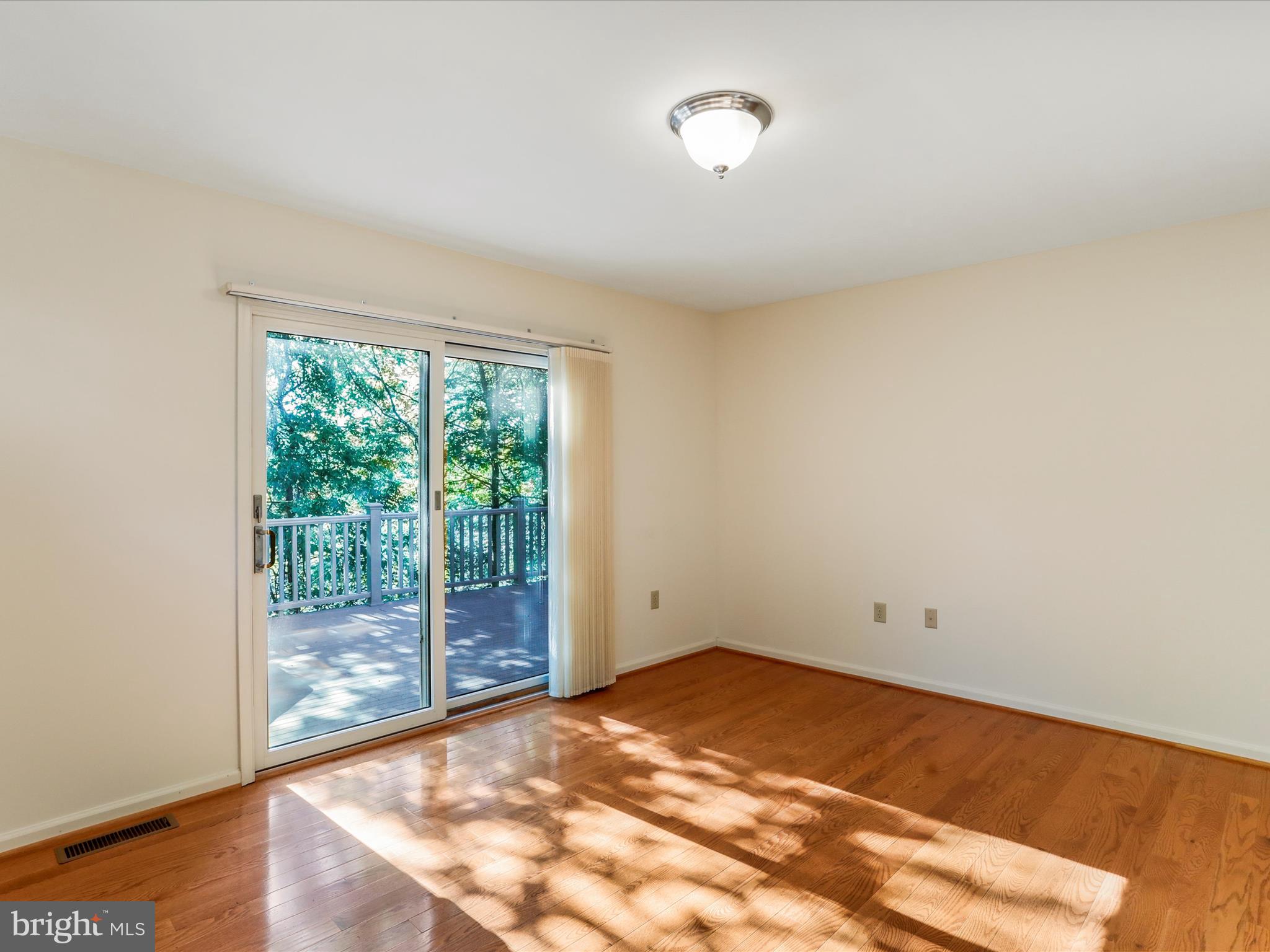 THE WOODS - Residential