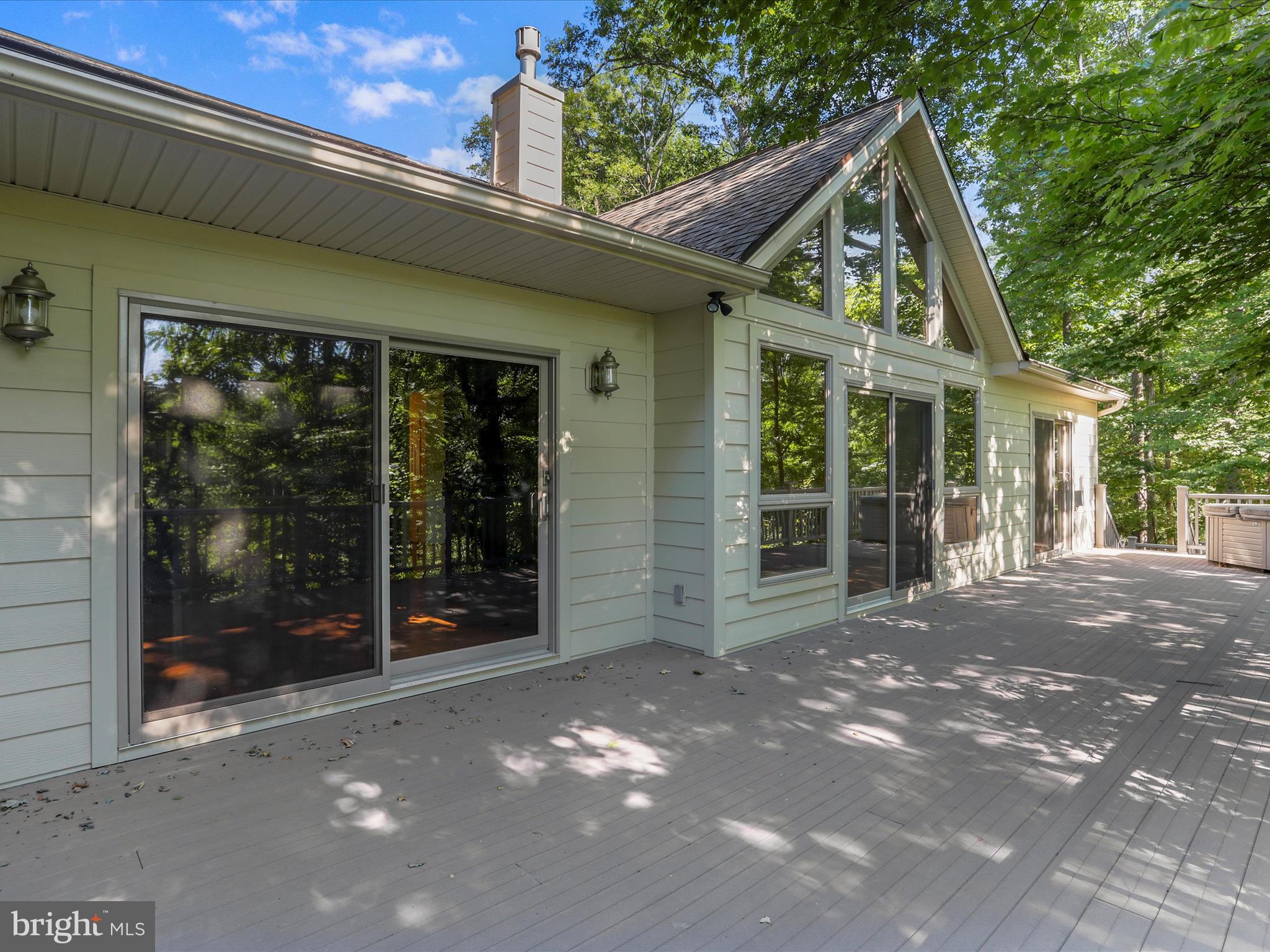 THE WOODS - Residential