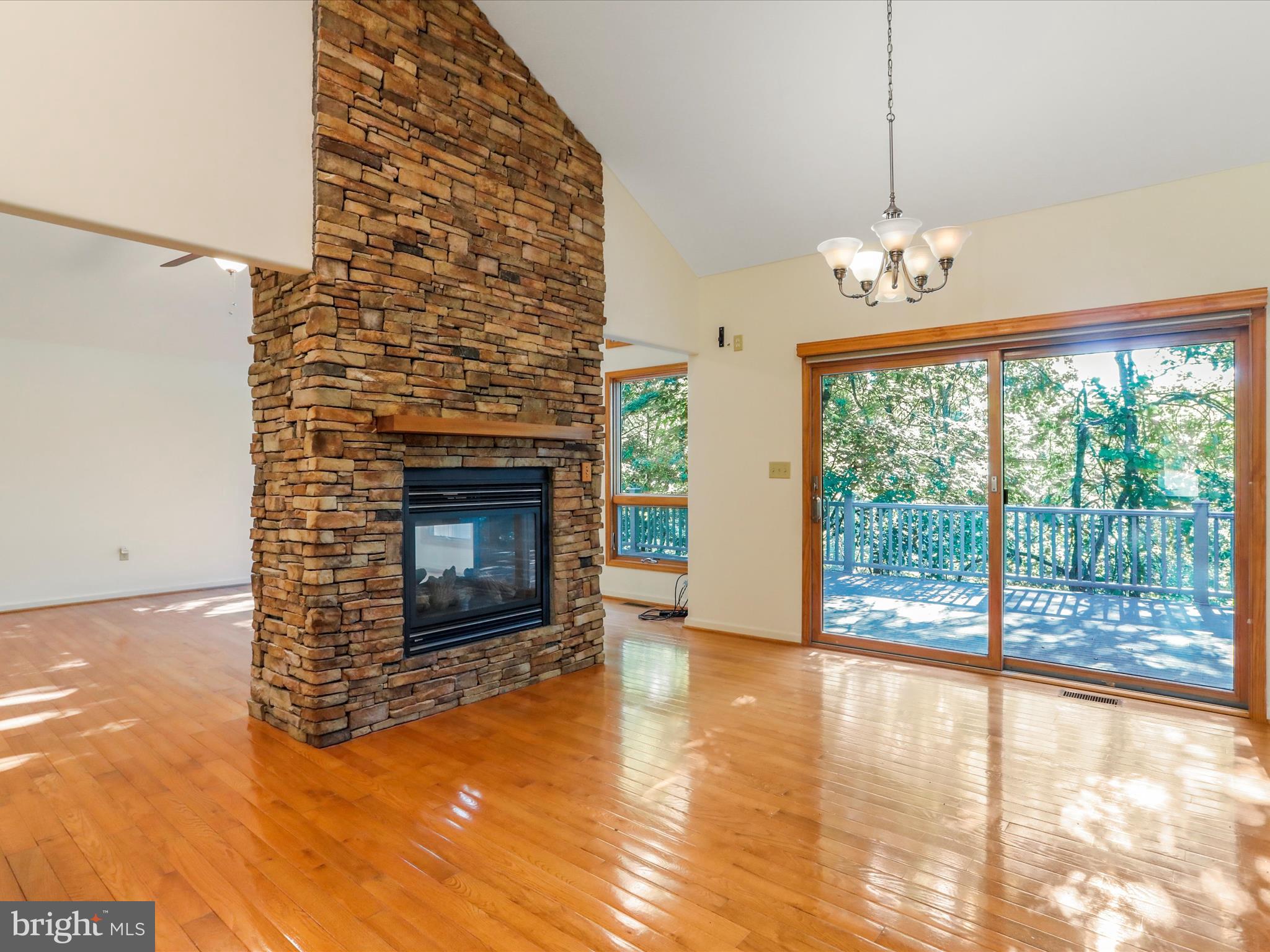 THE WOODS - Residential