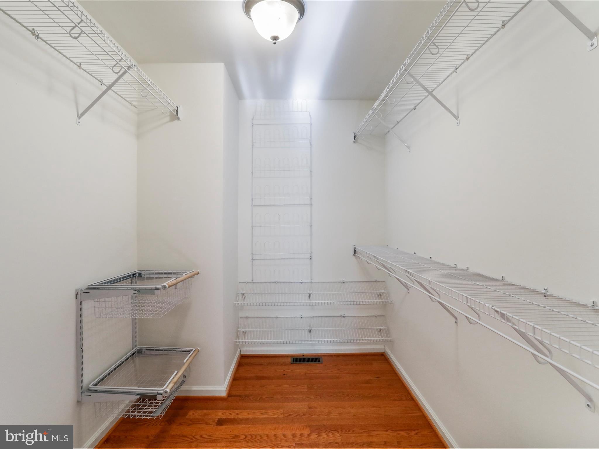 THE WOODS - Residential