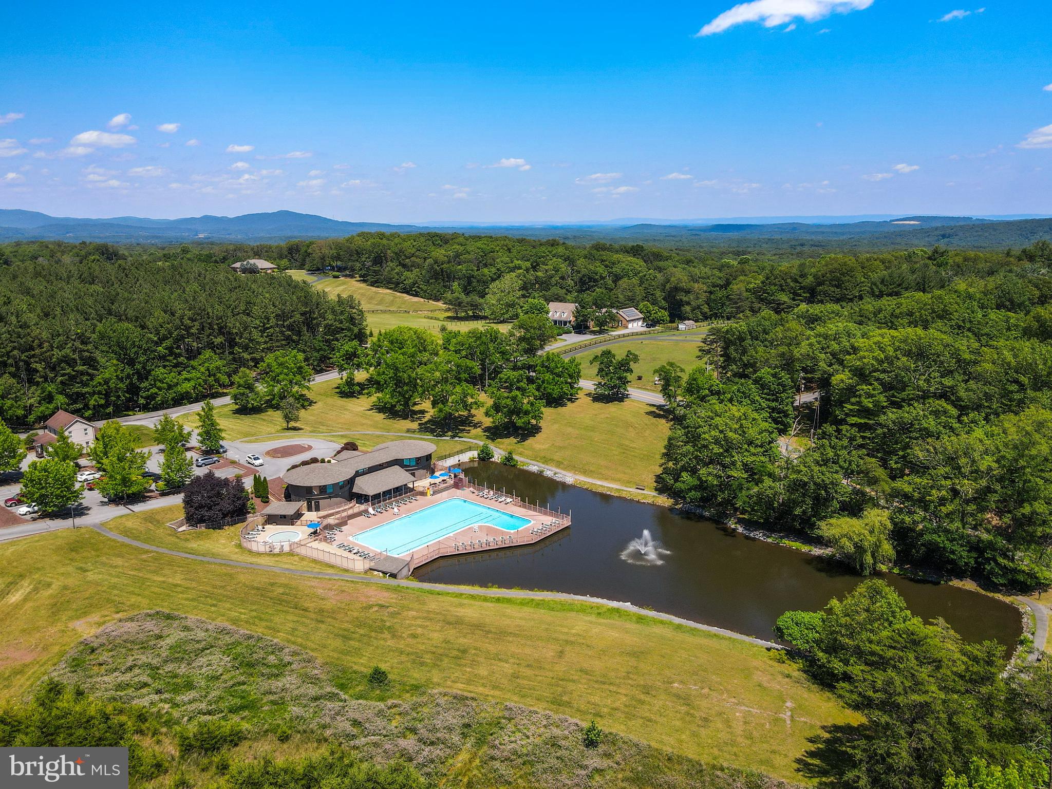 THE WOODS - Residential