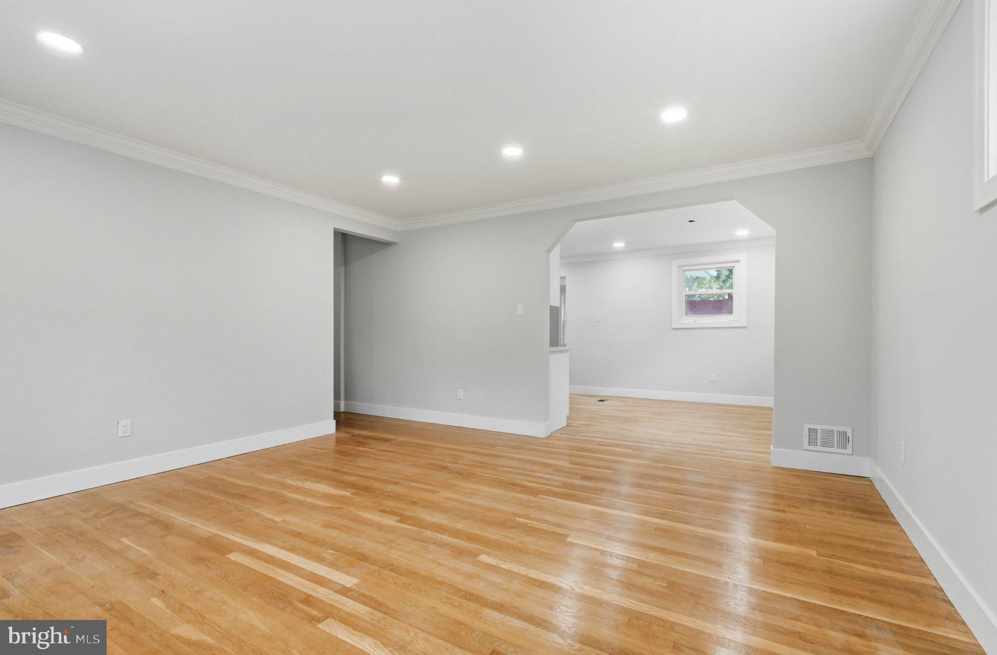 11008 LOMBARDY ROAD